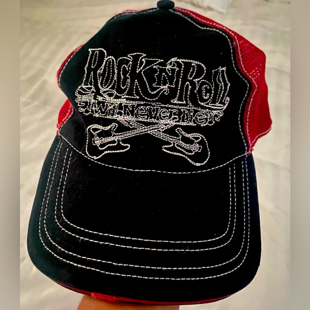 Rock ‘n’ roll women’s hat one size fits most